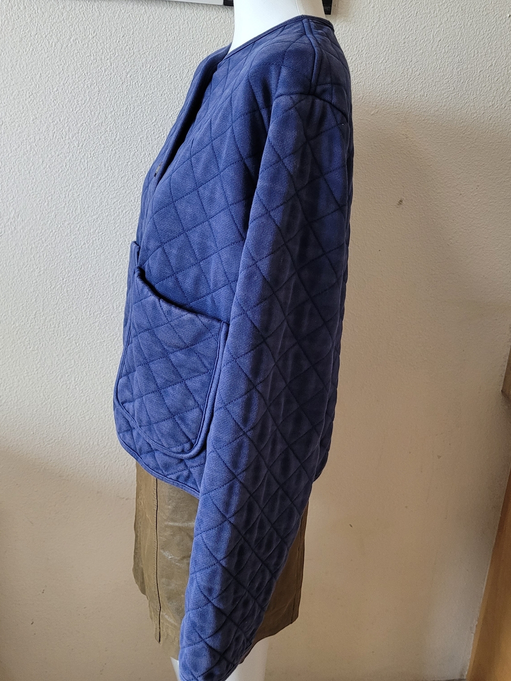 Banana Republic Quilted Bomber Jacket with Patch Pockets - Picture 6 of 11